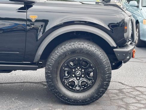 Used 2023 Ford Bronco Badlands AWD/4WD image 40