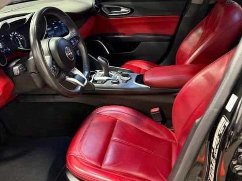 Used 2021 Alfa Romeo Giulia Sprint w/ Nero Edizione image 14