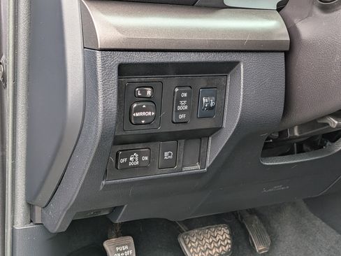 Used 2018 Toyota Tundra SR5 w/ TRD Off Road Package AWD/4WD image 18