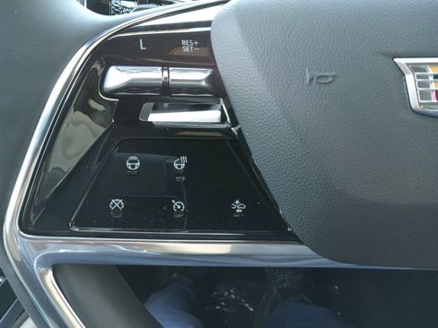 New 2026 Cadillac Escalade ESV Sport image 22