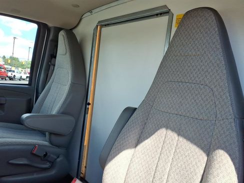 Used 2023 GMC Savana 3500 w/ Power Convenience Package RWD image 26