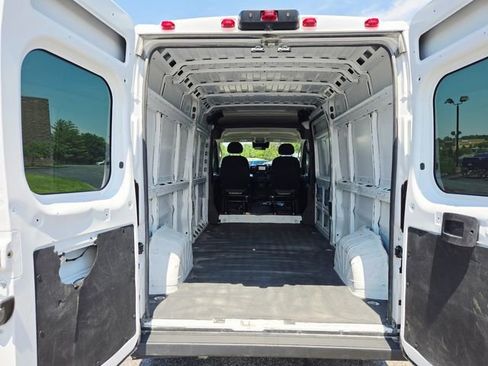 Used 2023 RAM ProMaster 2500 FWD image 11