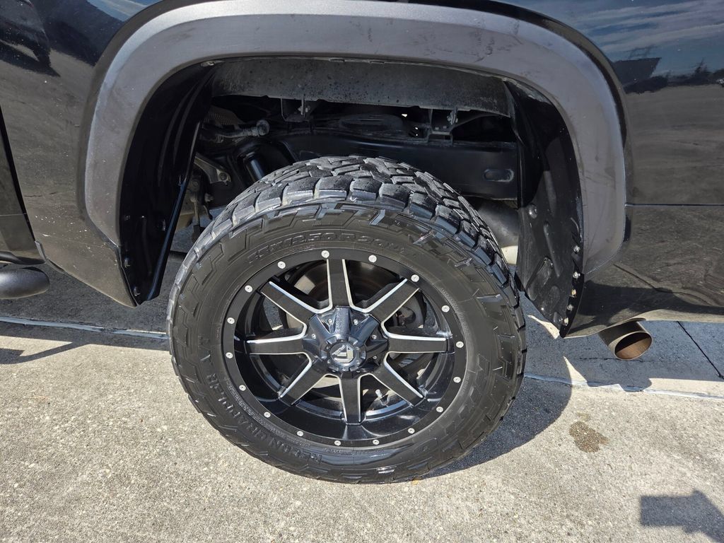 Used 2022 Toyota Tundra SR5 w/ SR5 Premium Package RWD image 24