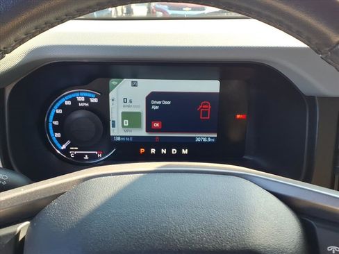 Used 2023 Ford Bronco Badlands image 19