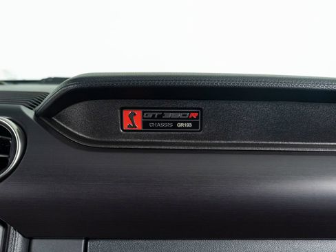 Used 2016 Ford Mustang Shelby GT350R w/ GT350R Equipment Group 920A RWD image 37