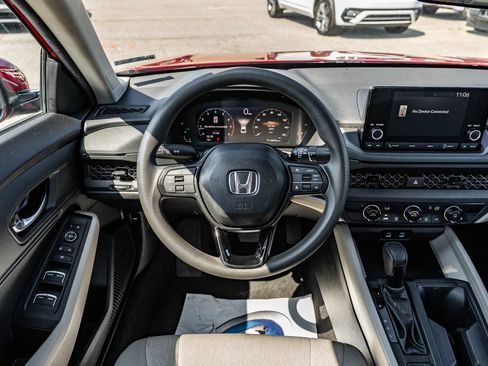 Used 2025 Honda Accord LX image 22