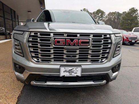 Certified 2025 GMC Yukon Denali AWD/4WD image 2