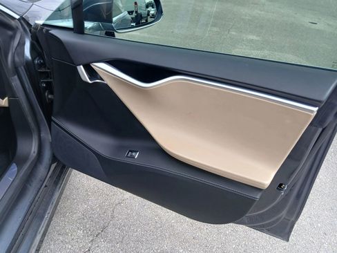 Used 2017 Tesla Model S 75 image 17