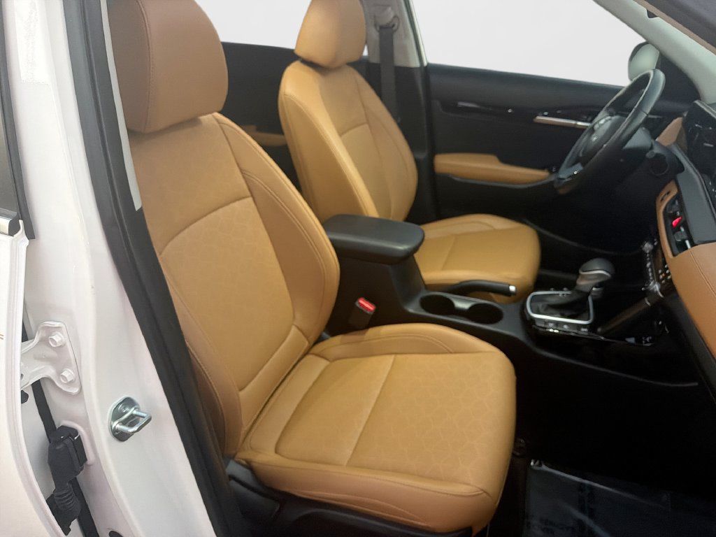 Used 2024 Kia Seltos EX AWD/4WD image 31