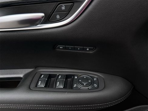 Used 2022 Cadillac XT5 Premium Luxury image 15