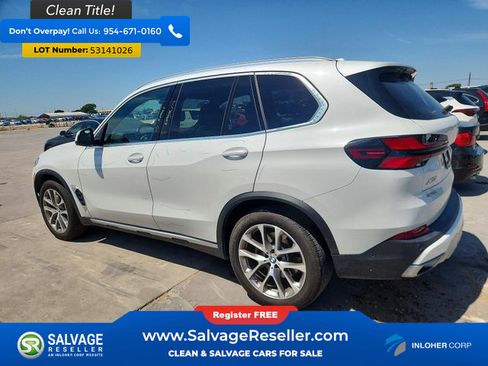 Used 2024 BMW X5 xDrive40i w/ Parking Assistance Package AWD/4WD image 3