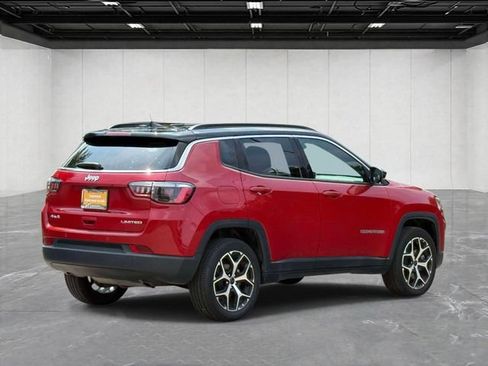 Certified 2025 Jeep Compass Limited AWD/4WD image 5