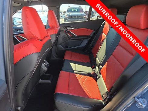 Used 2025 BMW X2 xDrive28i image 10