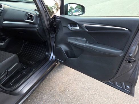 Used 2015 Honda Fit LX image 40