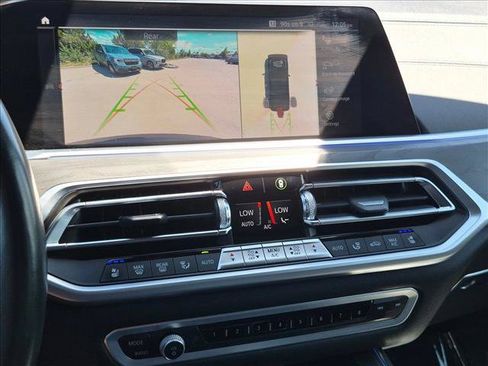 Used 2022 BMW X7 M50i w/ Executive Package AWD/4WD image 14