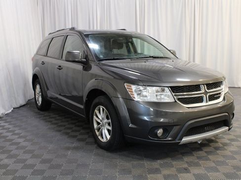 Used 2017 Dodge Journey SXT w/ Comfort/Convenience Group image 32