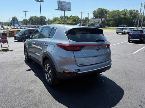Certified 2022 Kia Sportage LX FWD image 6