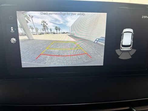 Used 2025 Hyundai Palisade SEL FWD image 12