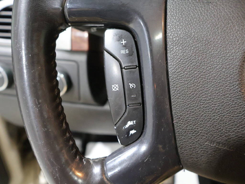 Used 2007 Chevrolet Avalanche LT w/ LT Preferred Equipment Group AWD/4WD image 7