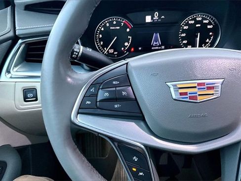 Used 2021 Cadillac XT5 Premium Luxury image 19