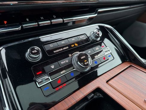 Used 2018 Lincoln Navigator Reserve w/ Technology Package image 15