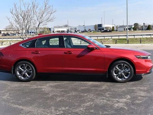 Used 2023 Honda Accord EX-L image 5