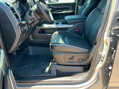 New 2026 RAM 3500 Laramie AWD/4WD image 17
