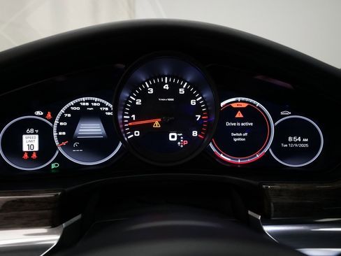 Used 2022 Porsche Panamera 4 image 23