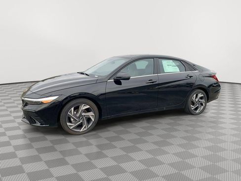New 2025 Hyundai Elantra Limited image 53