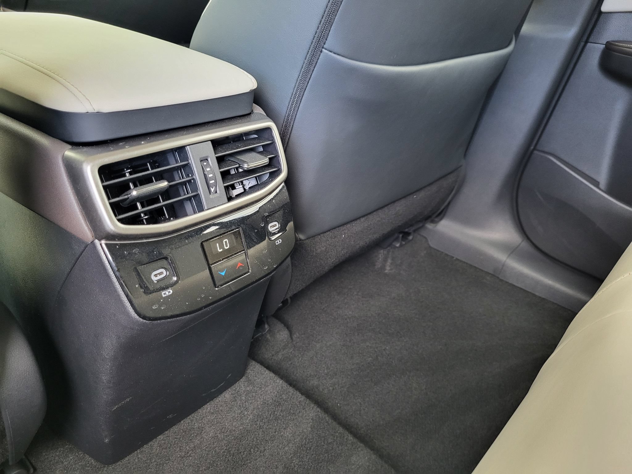 Used 2024 Lexus RX 350 Premium w/ Cold Area Package FWD image 20