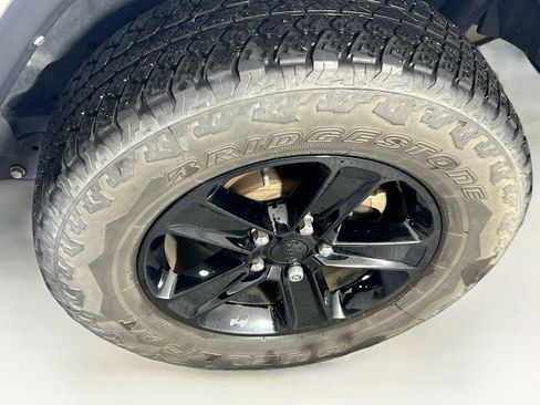 Used 2022 Jeep Wrangler Unlimited Sahara image 30