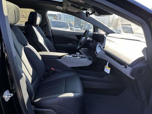 New 2025 Cadillac Optiq Sport 2 w/ LPO, ONYX Package image 10