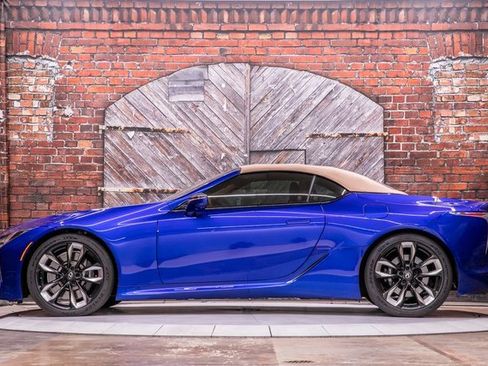 Used 2024 Lexus LC 500 Convertible image 19