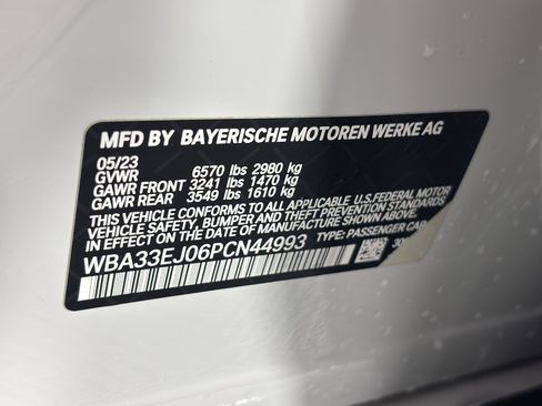 Used 2023 BMW 760i xDrive AWD/4WD image 31