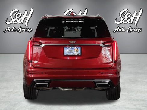 Used 2022 Cadillac XT6 Premium Luxury w/ LPO, Floor Liner Package AWD/4WD image 24