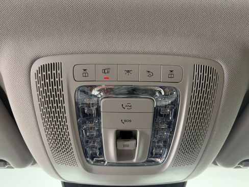 Used 2024 Mercedes-Benz GLS 580 4MATIC image 24