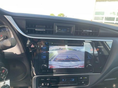 Used 2017 Toyota Corolla LE FWD image 21