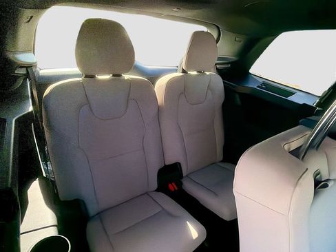 New 2026 Volvo XC90 T8 Plus w/ Protection Package Premier AWD/4WD image 27