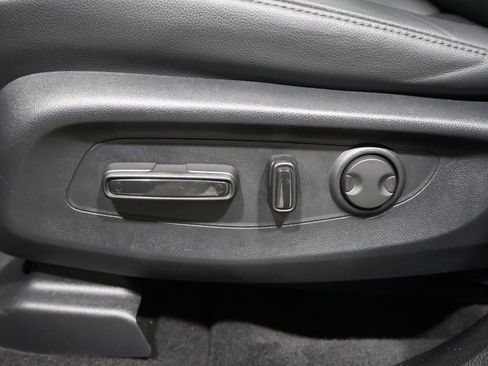 Used 2025 Honda CR-V EX-L image 10