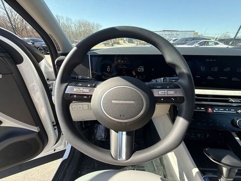 Certified 2025 Hyundai Tucson SEL image 14