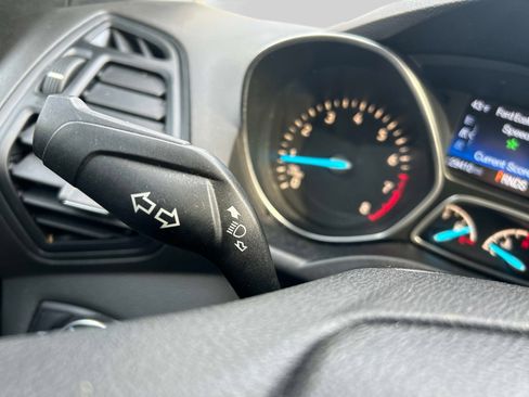 Used 2017 Ford Escape S image 23