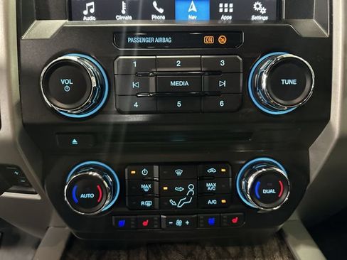 Certified 2018 Ford F250 Lariat w/ Lariat Ultimate Package AWD/4WD image 21