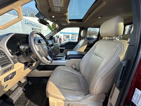 Used 2017 Ford F150 Lariat image 17