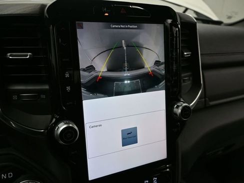 Used 2025 RAM 1500 Laramie image 19