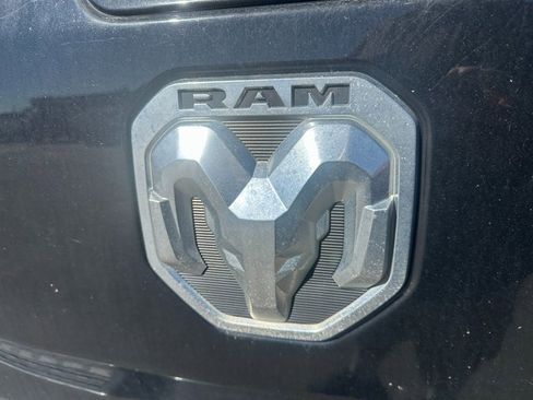 Used 2019 RAM 1500 Laramie image 17