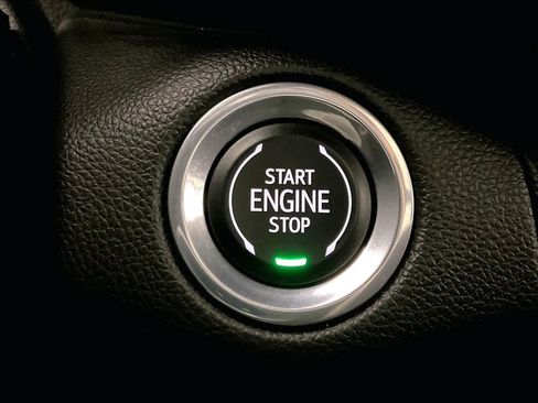 Used 2023 Buick Envision Essence w/ Sport Touring Package AWD/4WD image 31