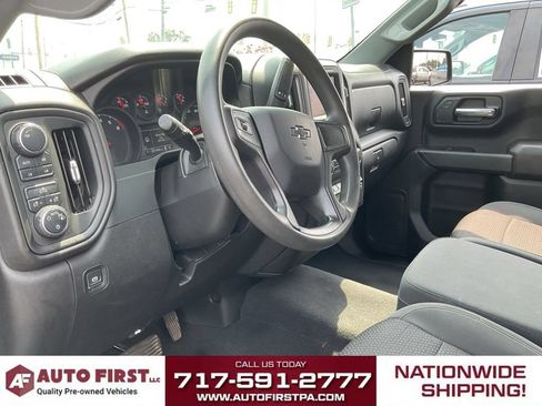 Used 2020 Chevrolet Silverado 1500 Custom Trail Boss w/ Custom Convenience Package AWD/4WD image 7