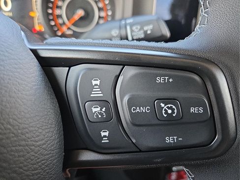 New 2026 Jeep Gladiator Willys AWD/4WD image 18