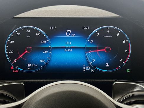 Used 2022 Mercedes-Benz GLB 250 4MATIC image 19
