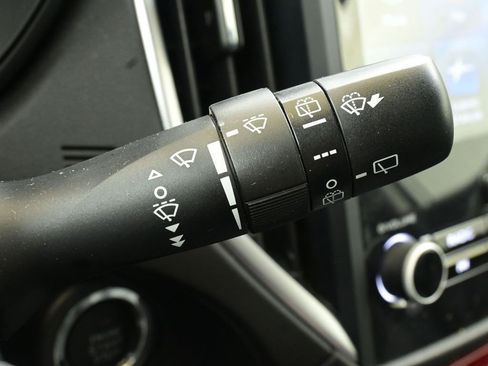 Used 2024 Subaru Forester Limited image 29